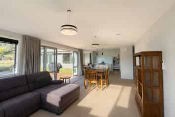 4 Turner Place, Wakefield