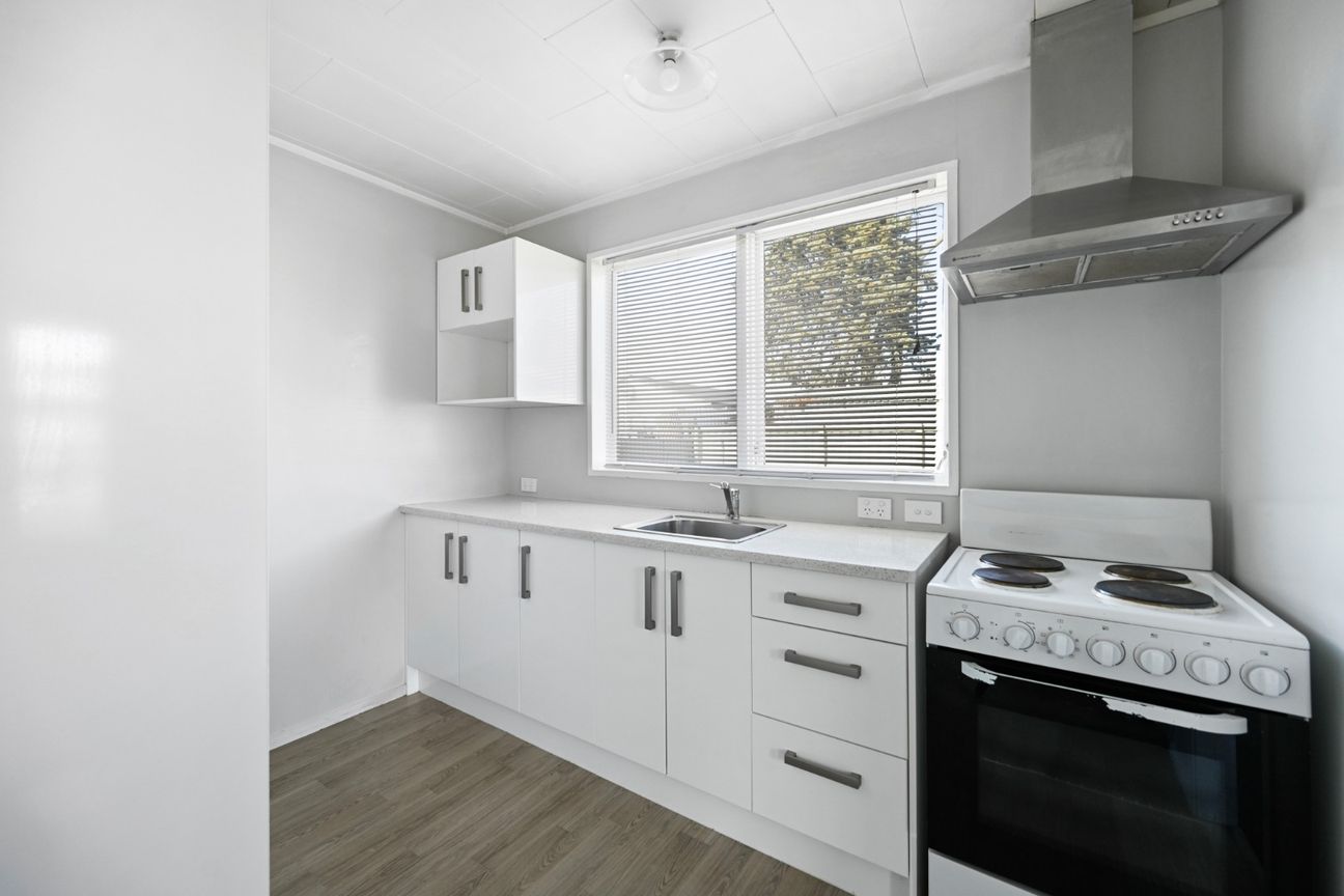 Charming Home on a Generous Section - Widok 3