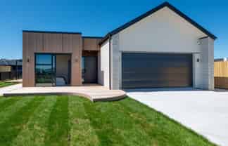 44 Makomako Crescent, Wharewaka