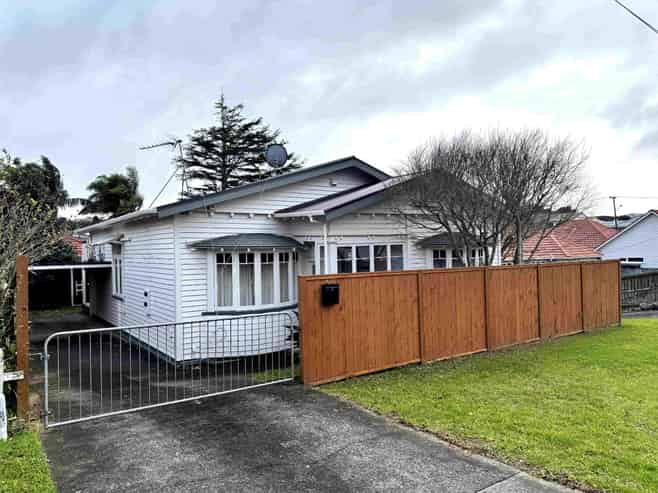 8 Te Kawa Road , One Tree Hill