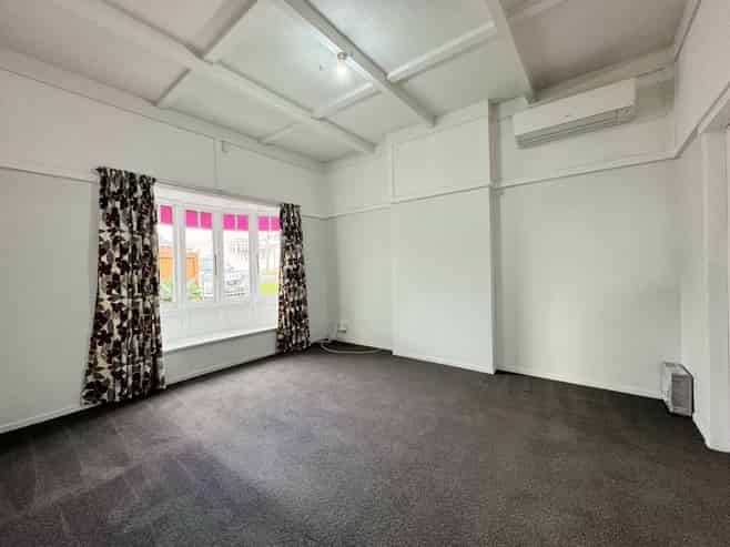 8 Te Kawa Road , One Tree Hill