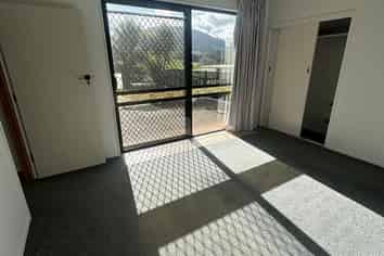 2/348 Cemetery Road, Maunu