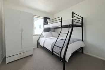 95E Felton Mathew Avenue, Saint Johns