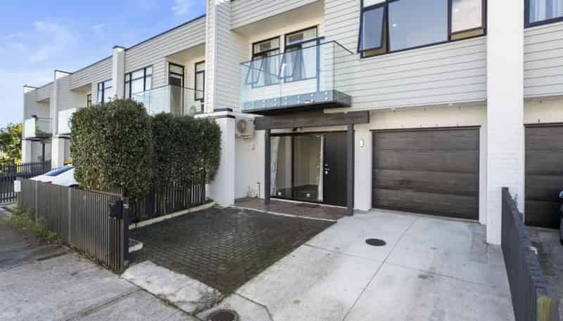 24 Moho Lane, Takanini