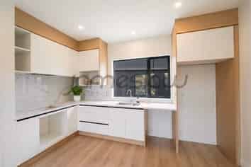 Auckland - Address withheld
