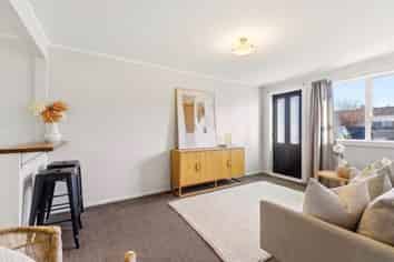 2/22 Holly Road, Saint Albans