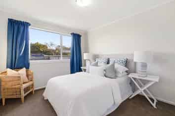 2/22 Holly Road, Saint Albans