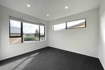 44E Sylvan Crescent, Te Atatu South