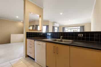 15B Manning Street, Hamilton Central