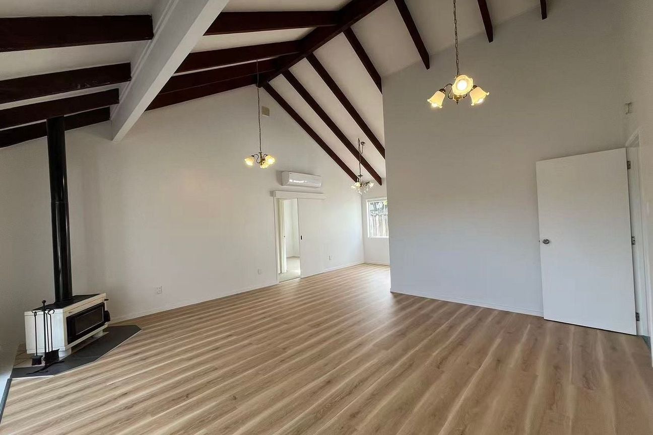 Spacious Family Home in Bucklands Beach - Aanzicht 4