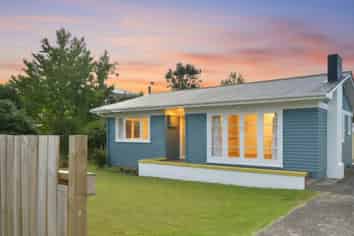 35 West End Avenue, Woodhill