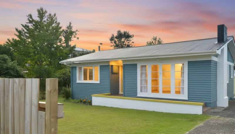 35 West End Avenue, Woodhill