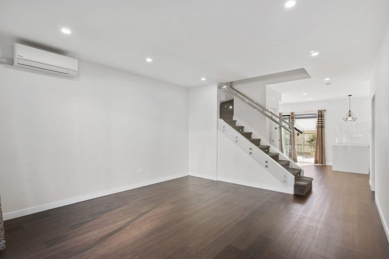 Modern 4 Bedroom Executive Home for Rent in Prime Takanini Location - Widok 3