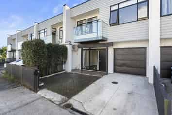 24 Moho Lane, Takanini