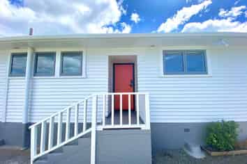 3 Milne Road, Mangakakahi