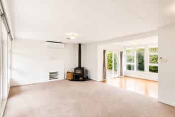 12A Brassey Road, Saint Johns Hill