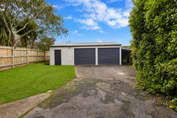 12A Brassey Road, Saint Johns Hill