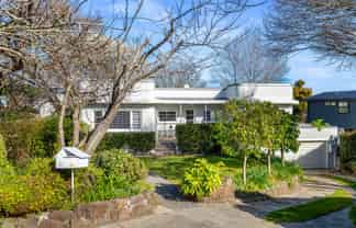 178 Sixteenth Avenue, Avenues