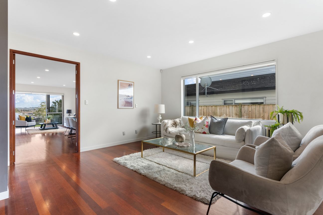 Silverdale 6 bed, 3 bath price dropped! - Ansicht 3