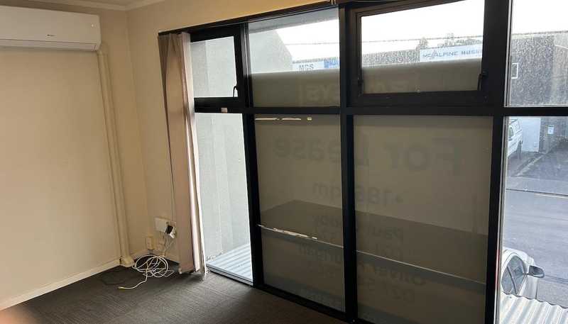  1/65 Nelson Street, Petone