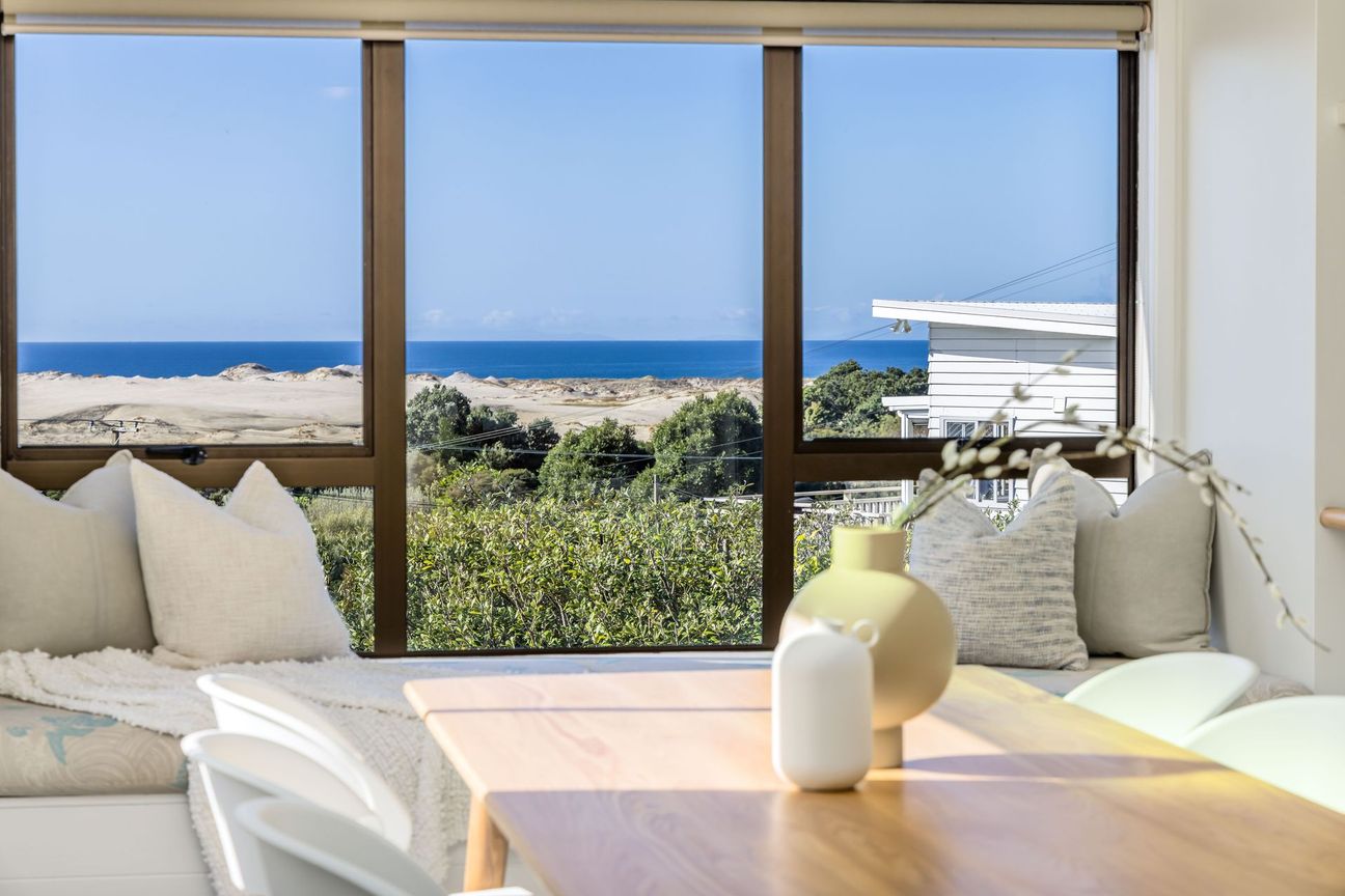 Estuary Views, Selling $501k below CV! - Meer