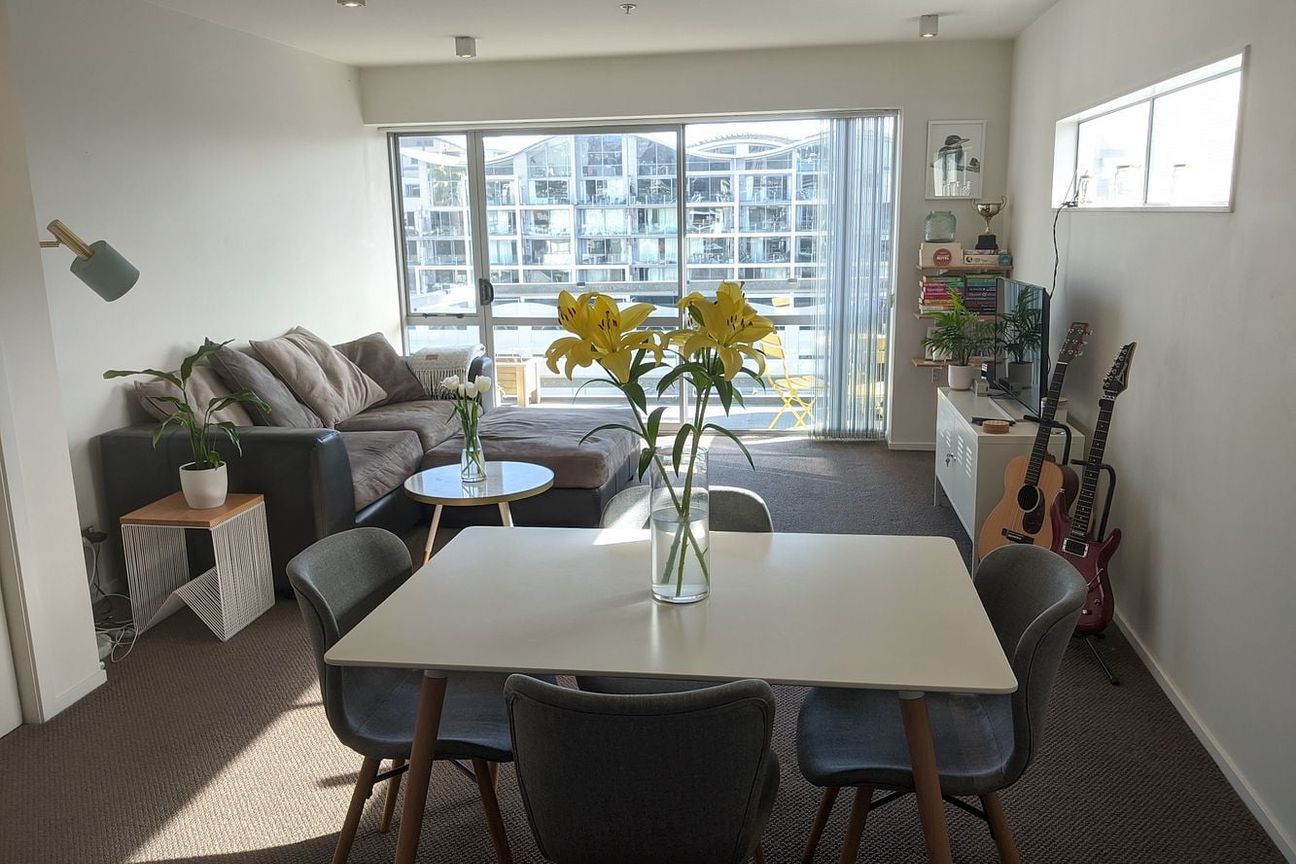 Chic 2BR Te Aro Haven w/ Balcony! - Widok 3