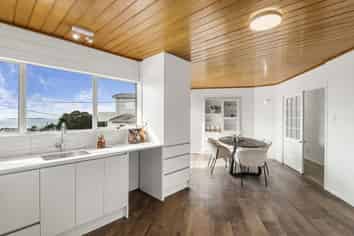 1/3  Garadice Road, Rothesay Bay