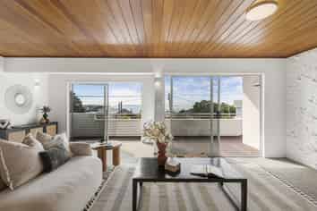 1/3  Garadice Road, Rothesay Bay