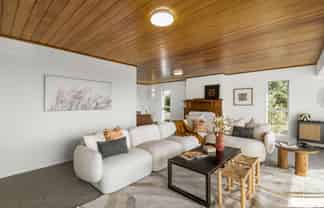 1/3  Garadice Road, Rothesay Bay