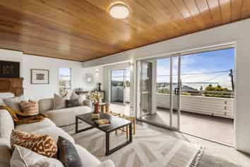 1/3  Garadice Road, Rothesay Bay