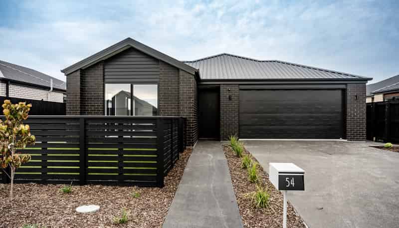 54 Bill Hammond Drive, Belfast