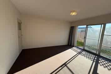 3/4 Douglas Street, Lincoln