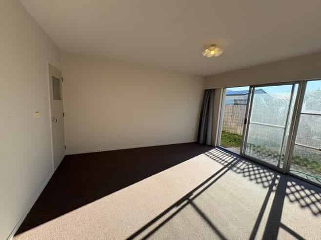 3/4 Douglas Street, Lincoln