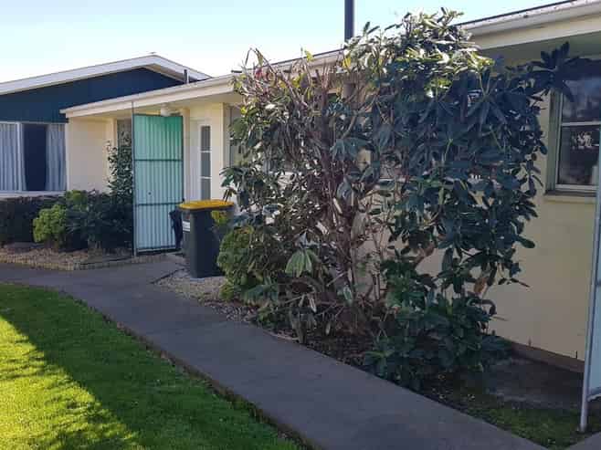 3/4 Douglas Street, Lincoln