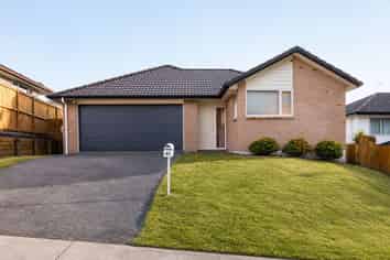 43 Packspur Drive, Flat Bush