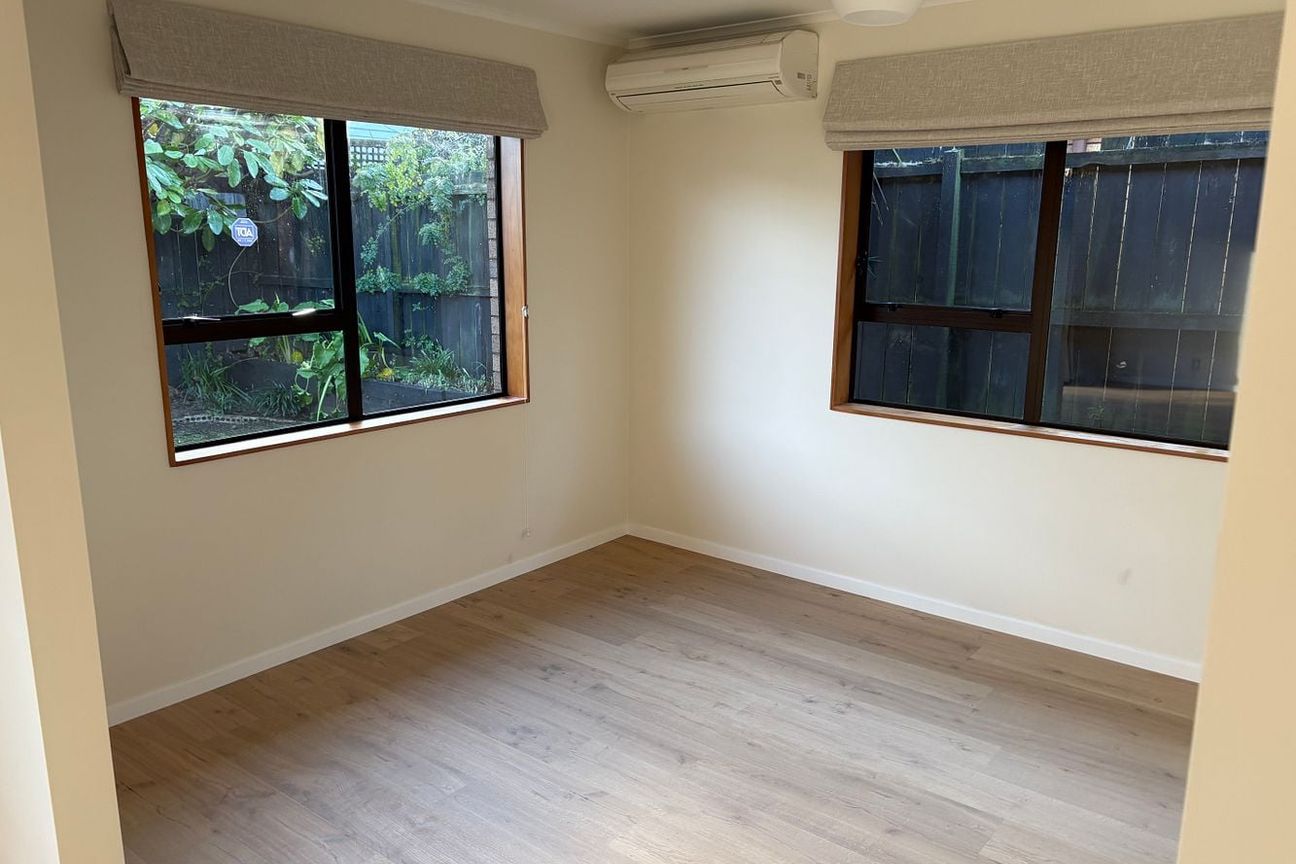 Fully Renovated 3-Bedroom Home for Rent – Epsom - Widok 5