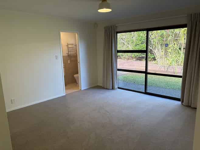 14A Greenfield Road, Epsom