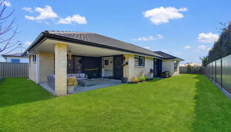 9 Percy Berry Place, Havelock North
