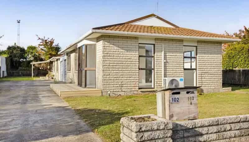 102 Miranda Street, Stratford