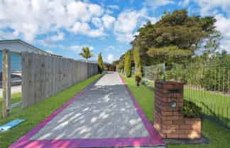  14 Watersfield Place, Flat Bush