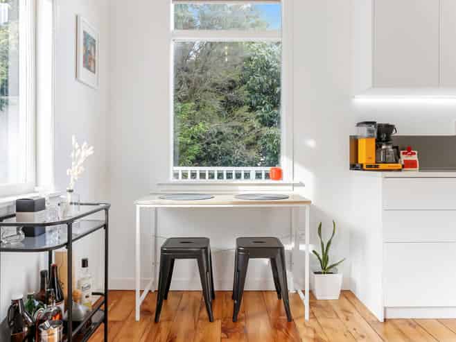 6 Lyon Avenue, Mount Albert