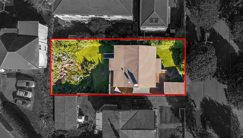 6 Lyon Avenue, Mount Albert