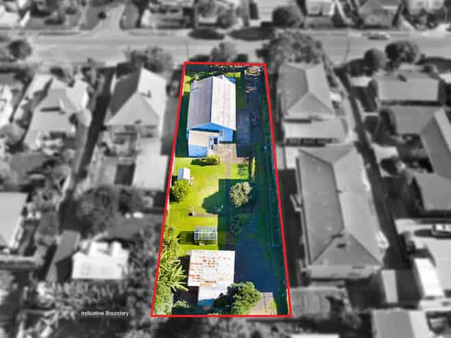 24 Fowlds Avenue, Sandringham