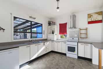 1000 Williams Street, Mahora