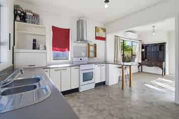 1000 Williams Street, Mahora