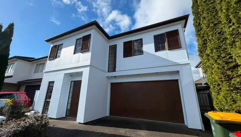 10 Manchester Drive, Flat Bush