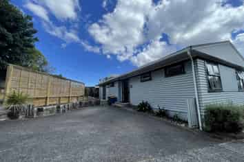13 Newhaven Terrace, Mairangi Bay