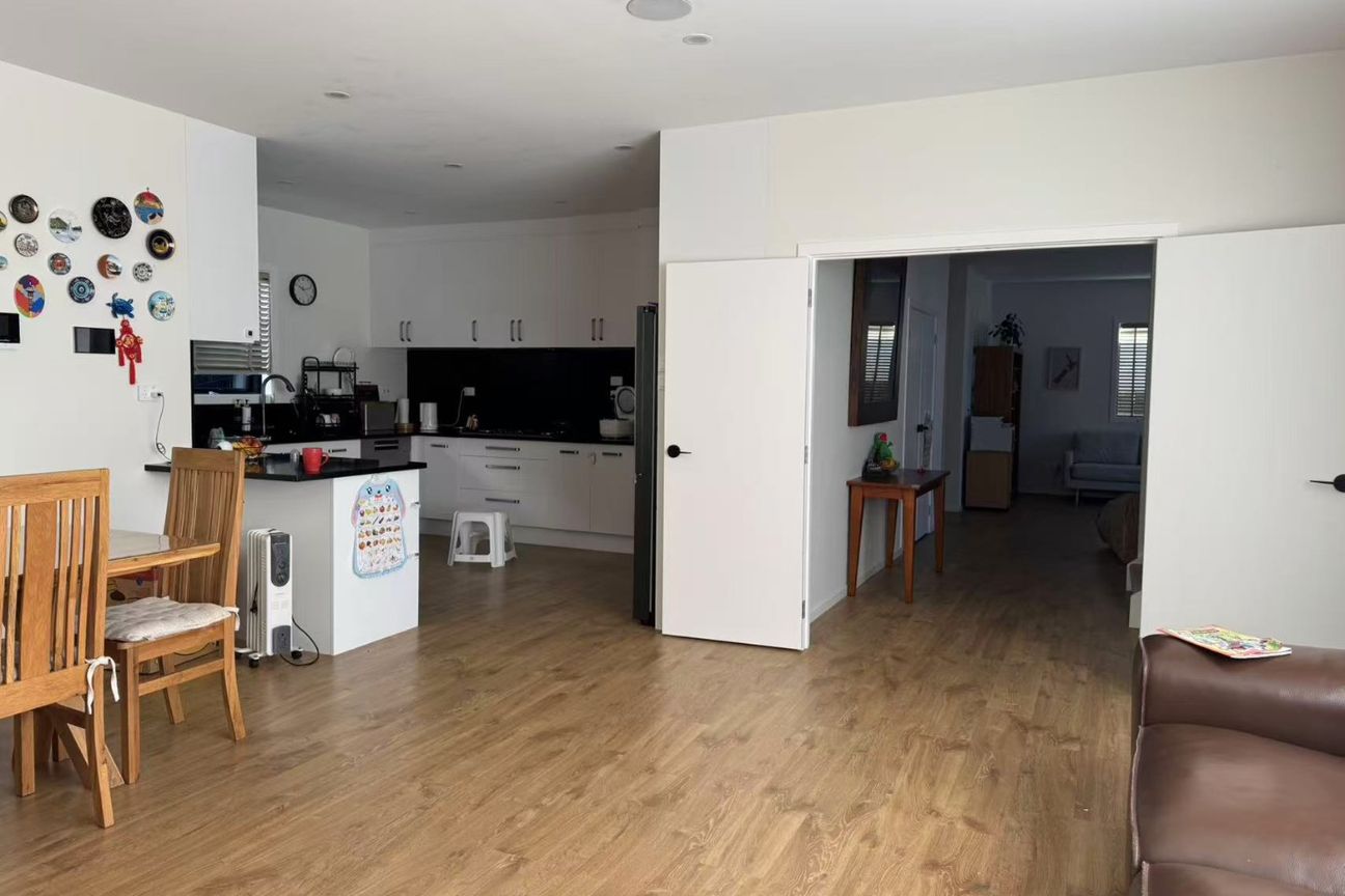 Discover Your Dream Family Home in Beautiful Mairangi Bay! - Widok 6