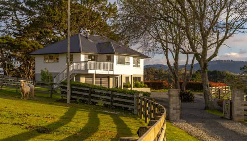 90 McEntee Road, Waitakere