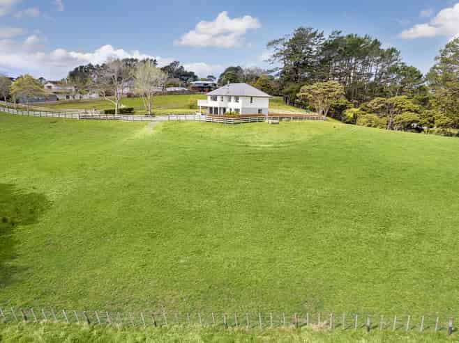 90 McEntee Road, Waitakere